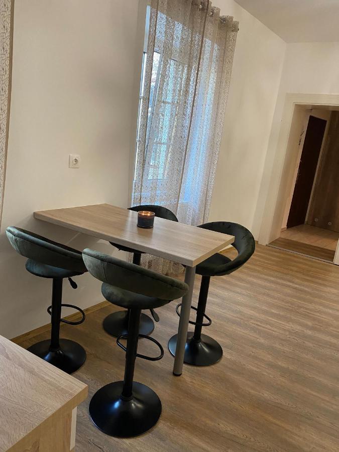Varker 9 Apartman Sopron Extérieur photo